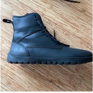 Groundies Barefoot Black Winter Boots Size 8.5